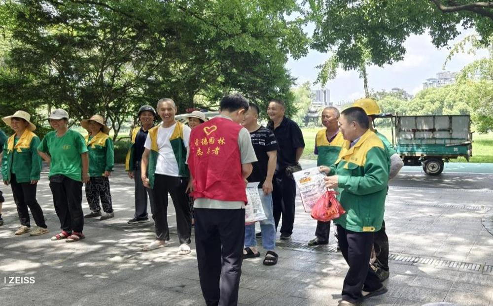 “送清凉”活动现场02
